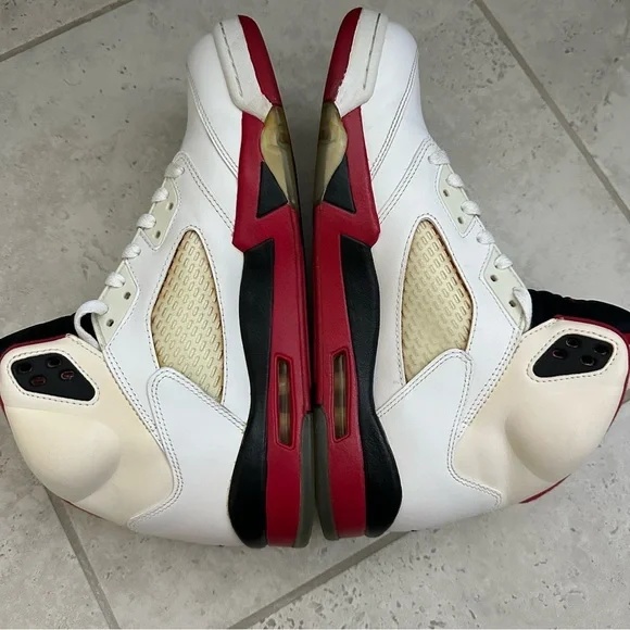 Jordan 5 Retro Sneaker Size 11 Men